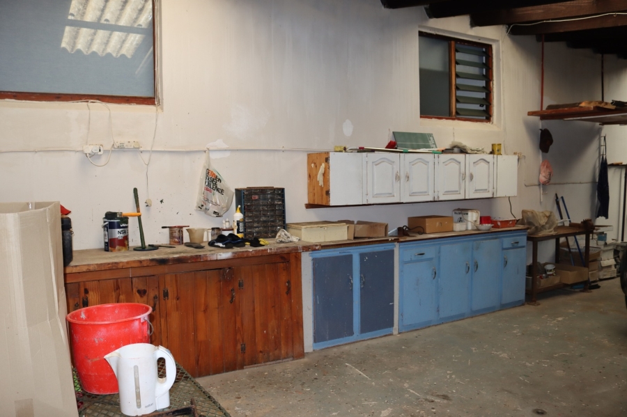 7 Bedroom Property for Sale in Kleinmond Western Cape